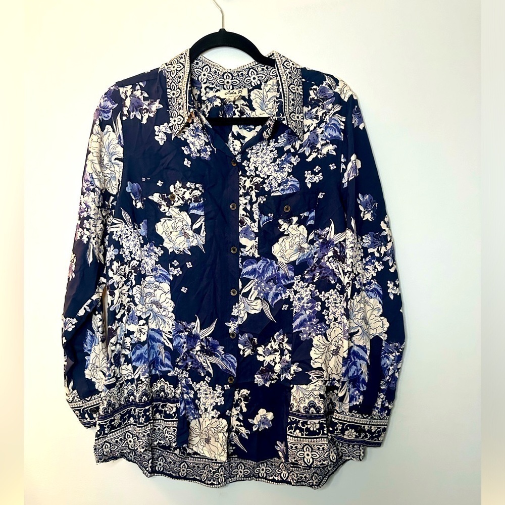 Lola P. Navy floral ladies button down long sleeve shirt medium